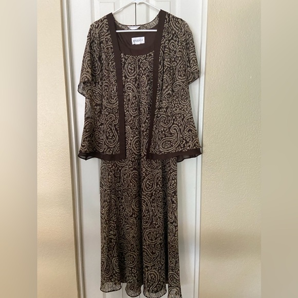 Two Piece Dress - Picture 2 of 3